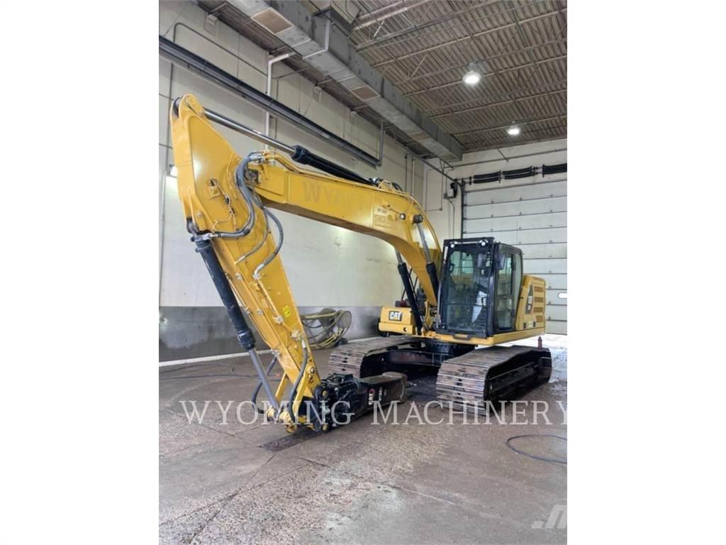 CAT 320 Roomikekskavaatorid