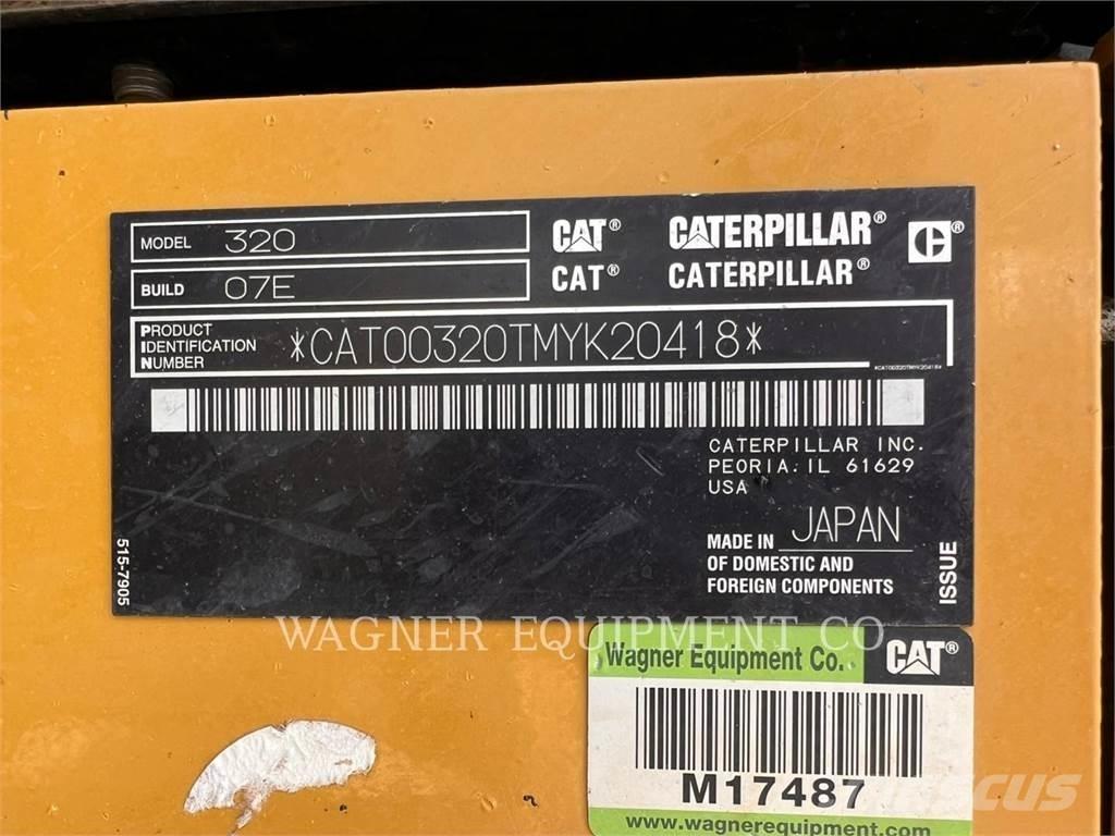 CAT 320 Roomikekskavaatorid