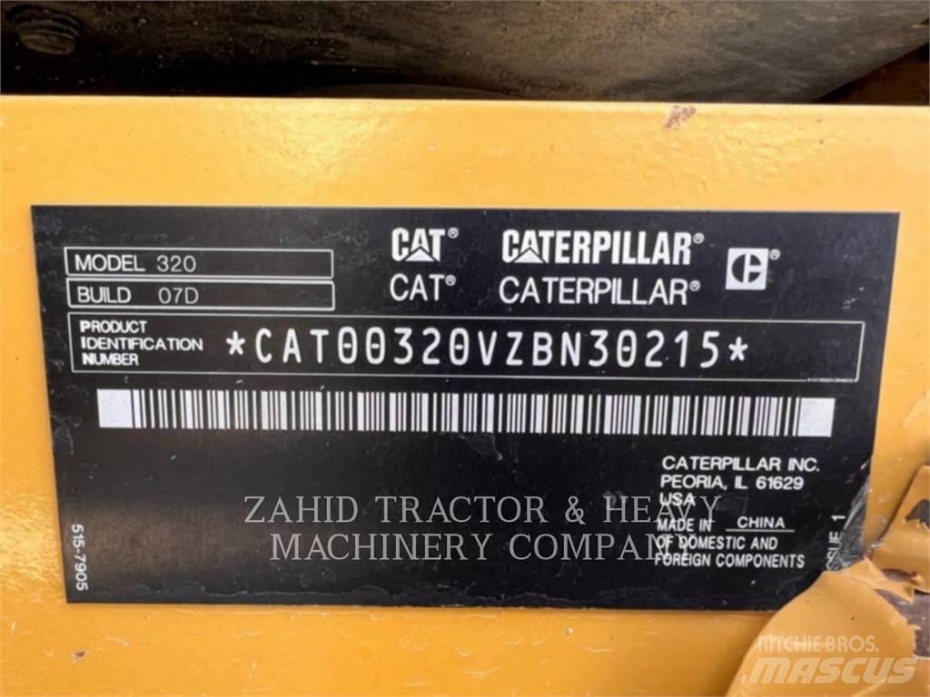 CAT 320-07 Roomikekskavaatorid