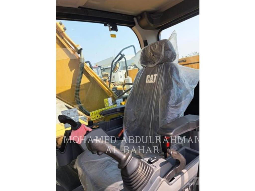 CAT 320-07 Roomikekskavaatorid