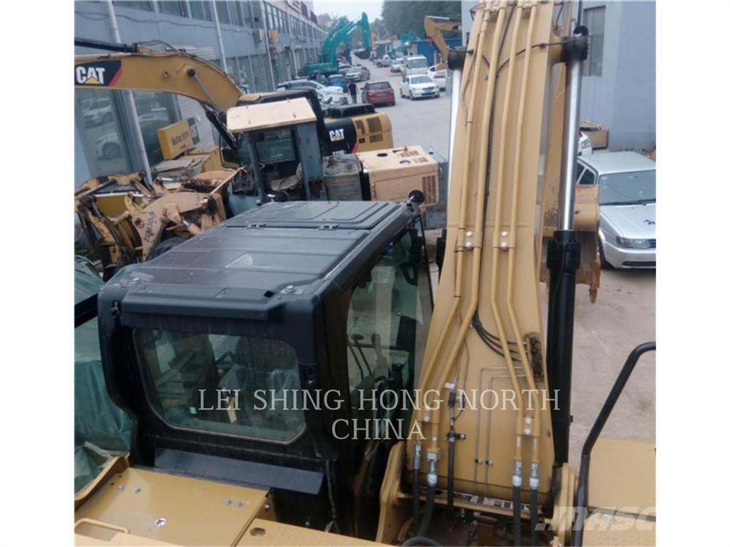 CAT 320-07 Roomikekskavaatorid