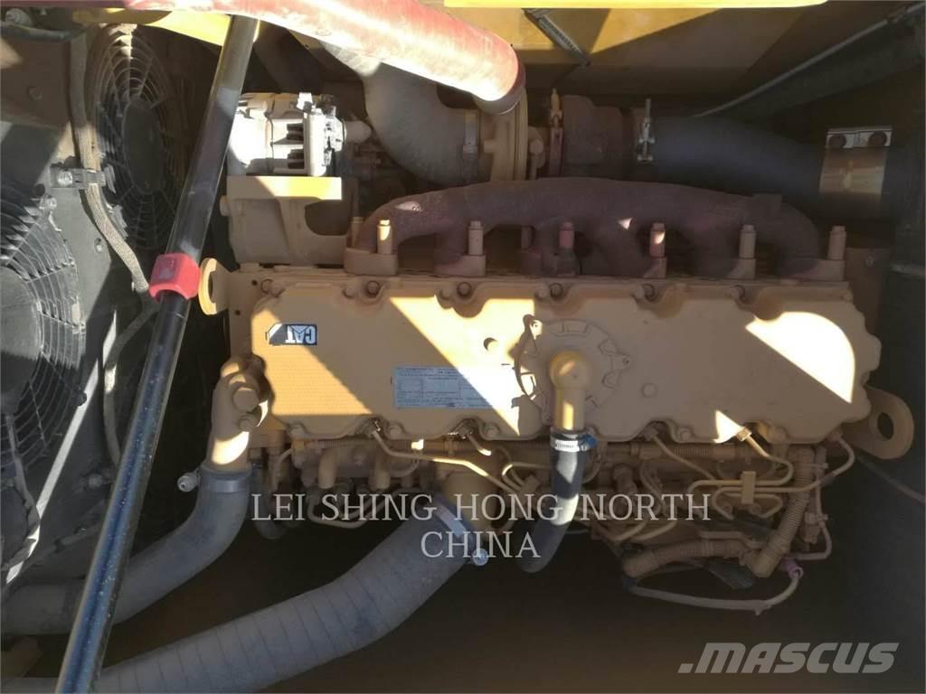 CAT 320-07 Roomikekskavaatorid