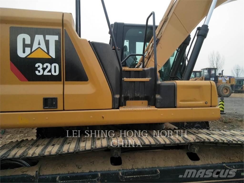 CAT 320-07 Roomikekskavaatorid