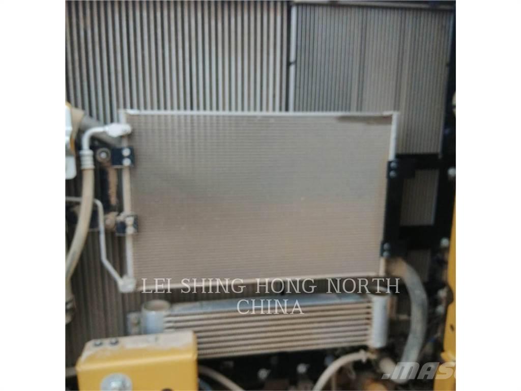 CAT 320-07 Roomikekskavaatorid