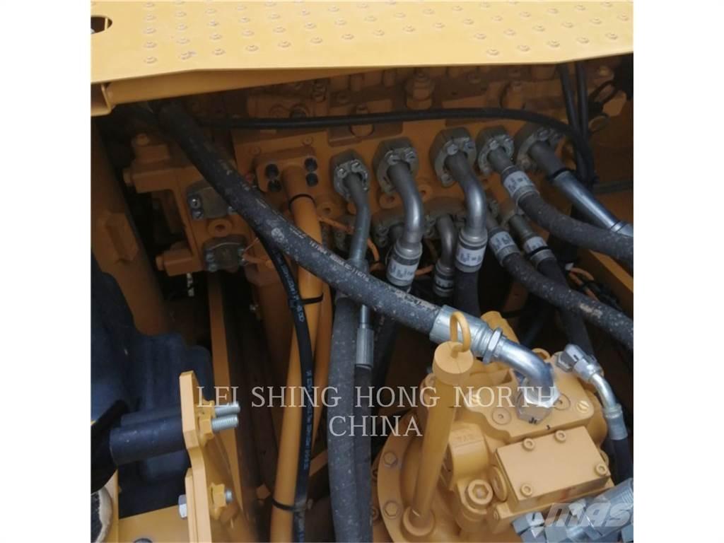 CAT 320-07 Roomikekskavaatorid