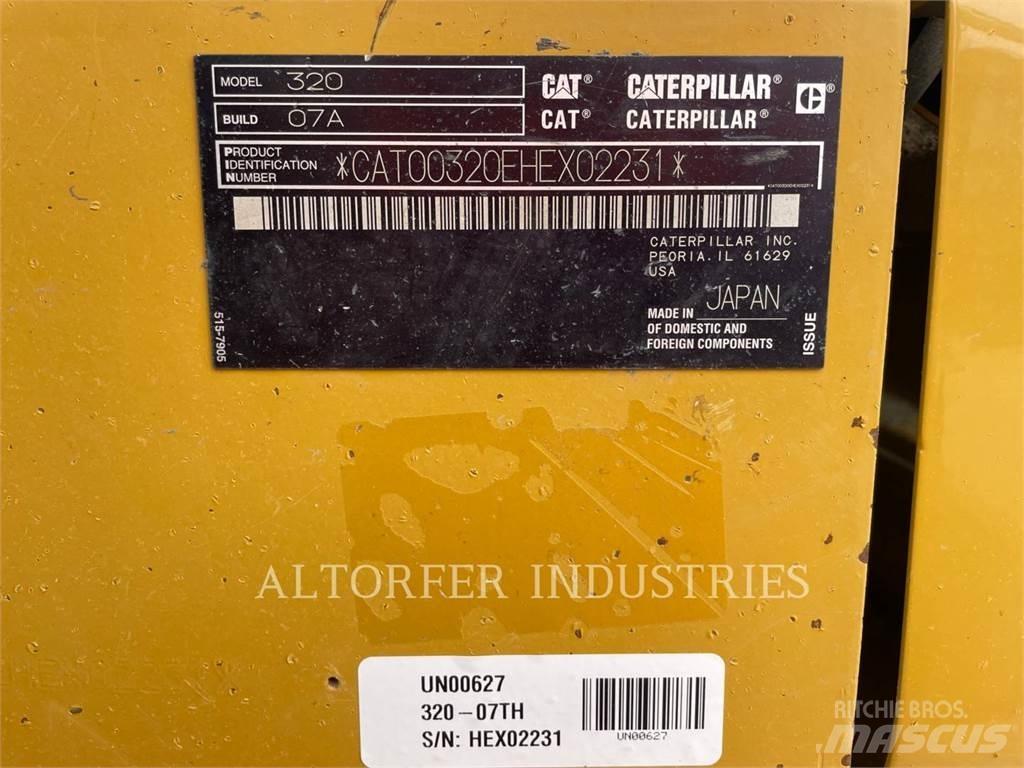 CAT 320-07 TH Roomikekskavaatorid