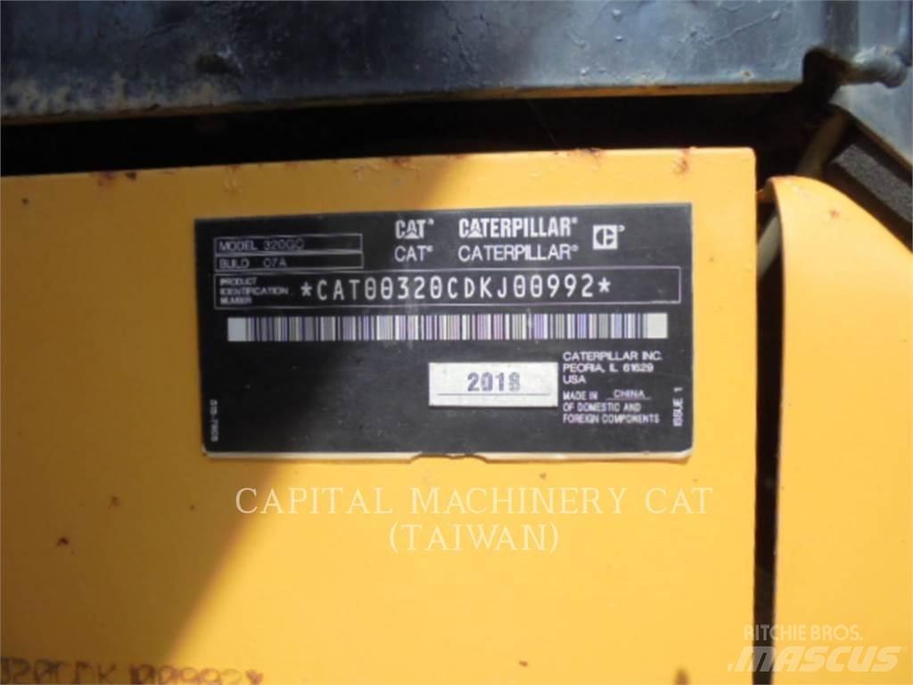 CAT 320-07GC Roomikekskavaatorid