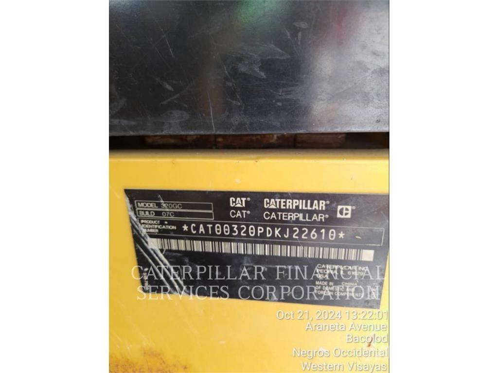 CAT 320-07GC Roomikekskavaatorid