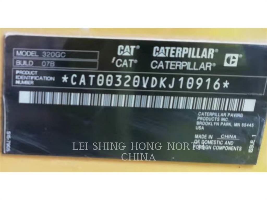CAT 320-07GC Roomikekskavaatorid