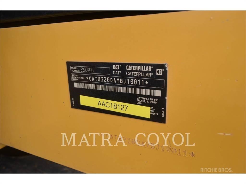 CAT 320 D 2 GC Roomikekskavaatorid