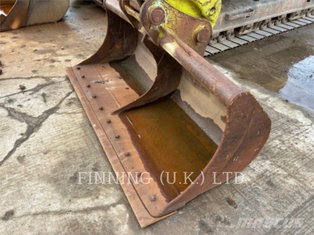 CAT 320 HSR 2D Roomikekskavaatorid