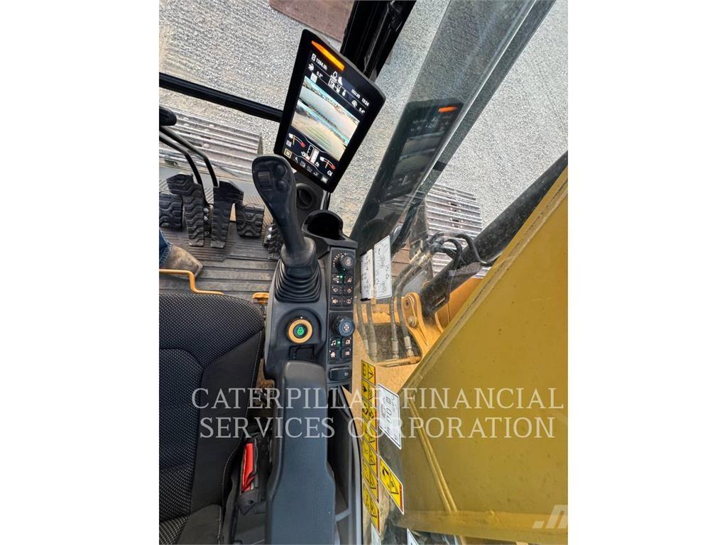 CAT 32007 Roomikekskavaatorid