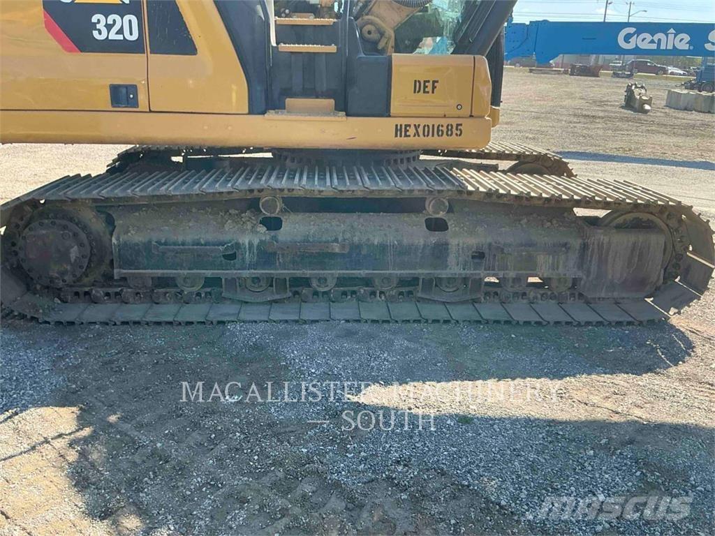 CAT 32007 Roomikekskavaatorid