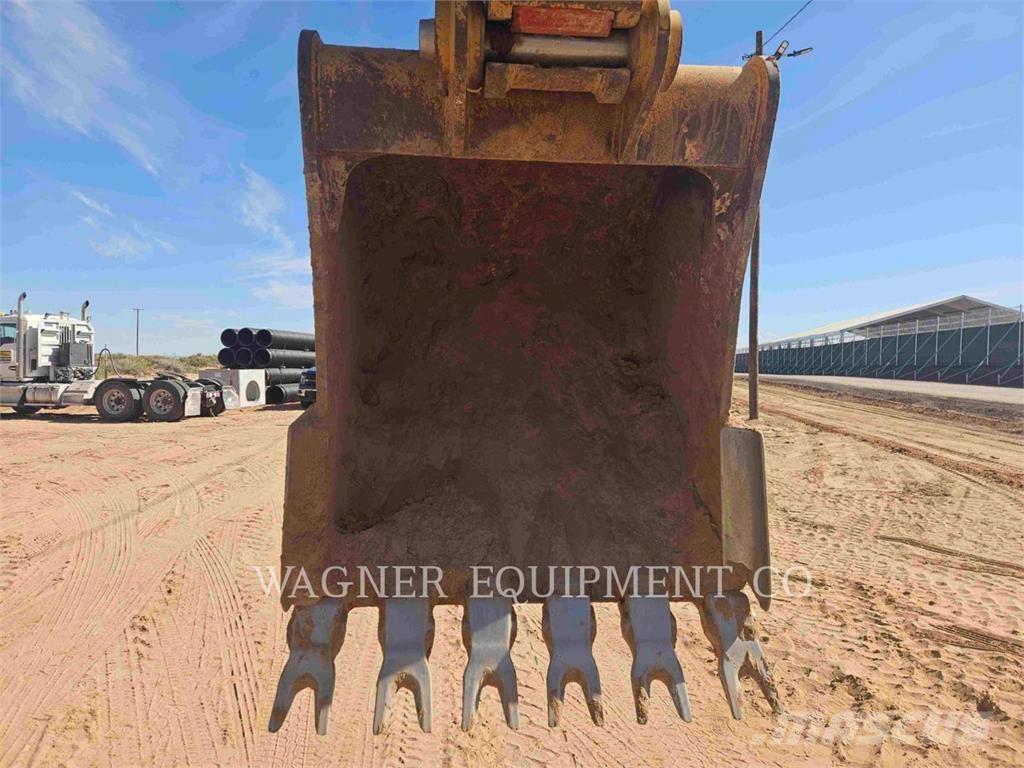 CAT 32007 Roomikekskavaatorid