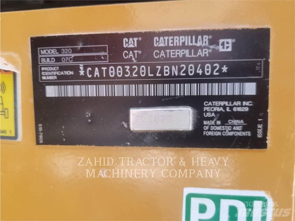 CAT 32007 Roomikekskavaatorid