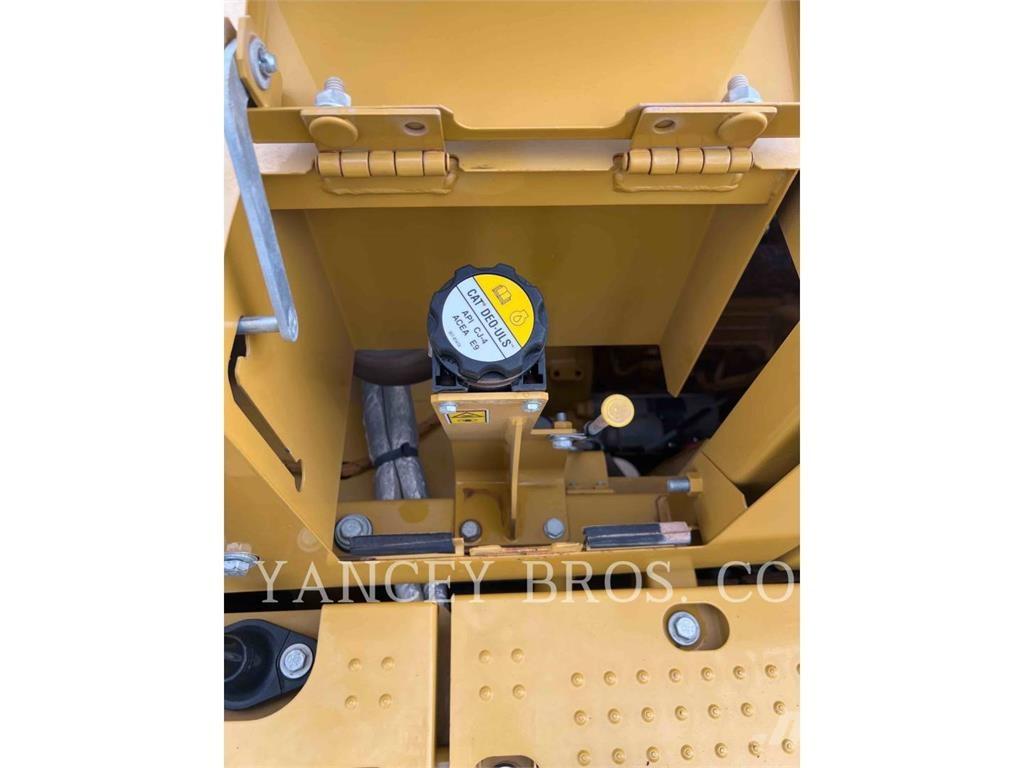 CAT 32007GC Roomikekskavaatorid