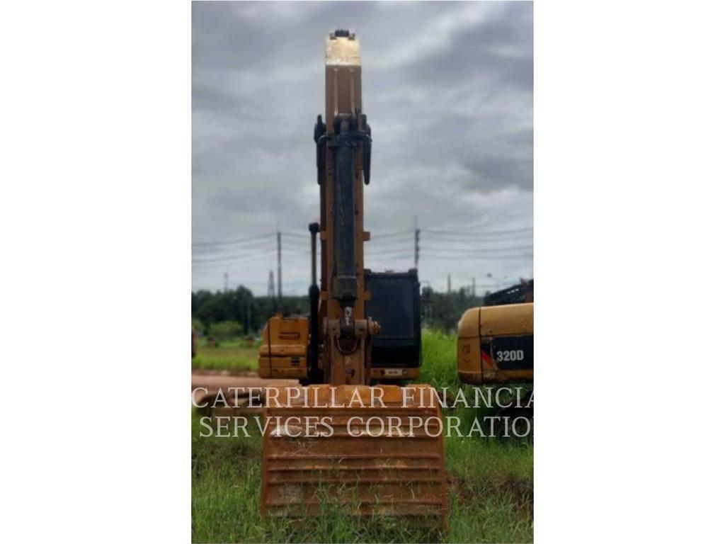 CAT 320D Roomikekskavaatorid