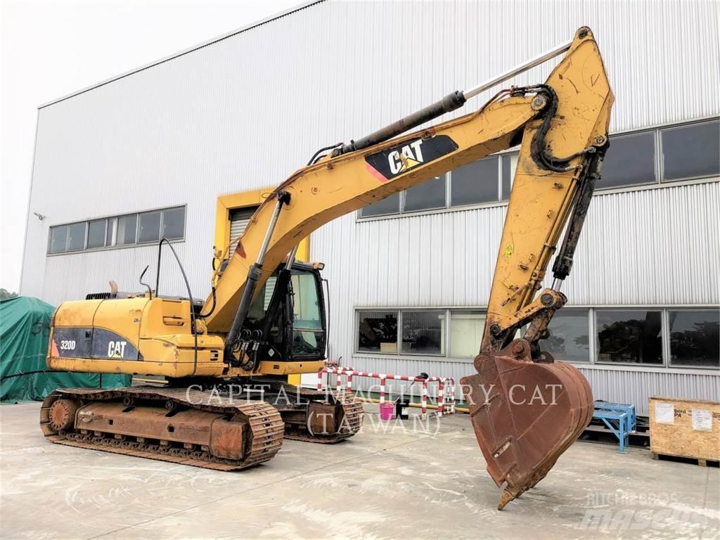 CAT 320D Roomikekskavaatorid