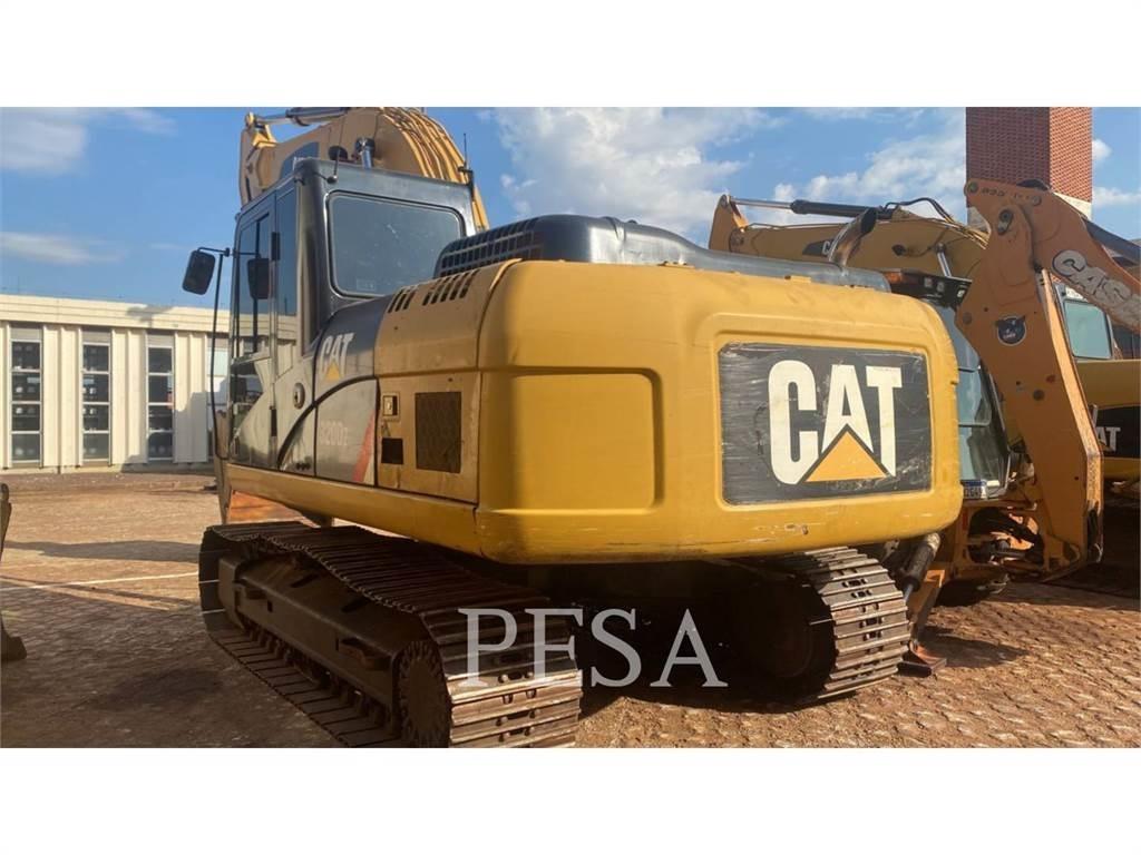 CAT 320D2 Roomikekskavaatorid