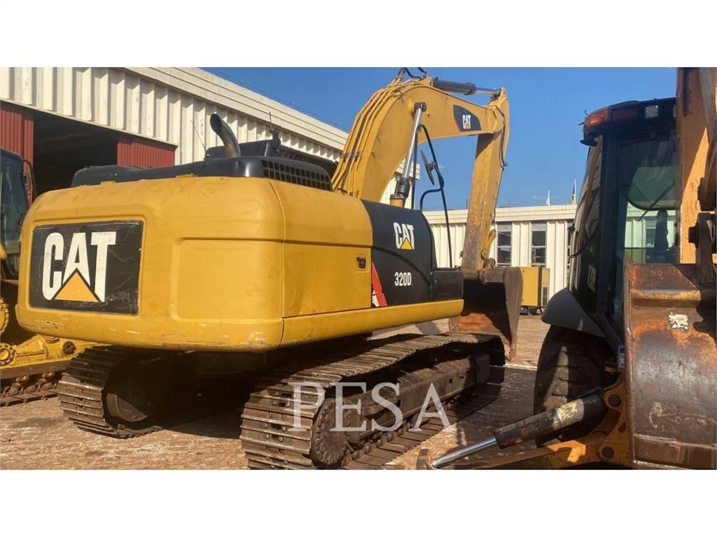 CAT 320D2 Roomikekskavaatorid
