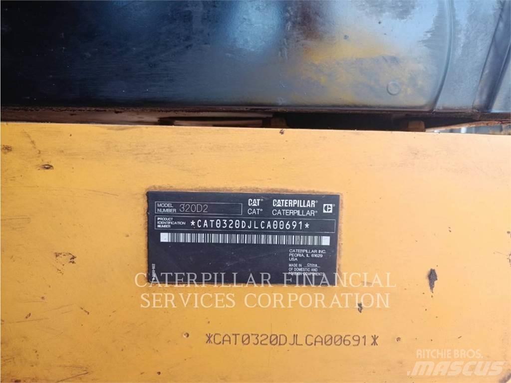CAT 320D2 Roomikekskavaatorid