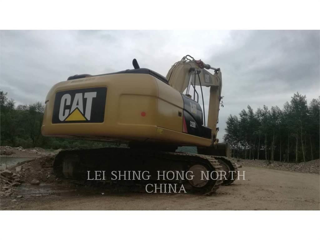 CAT 320D2 Roomikekskavaatorid