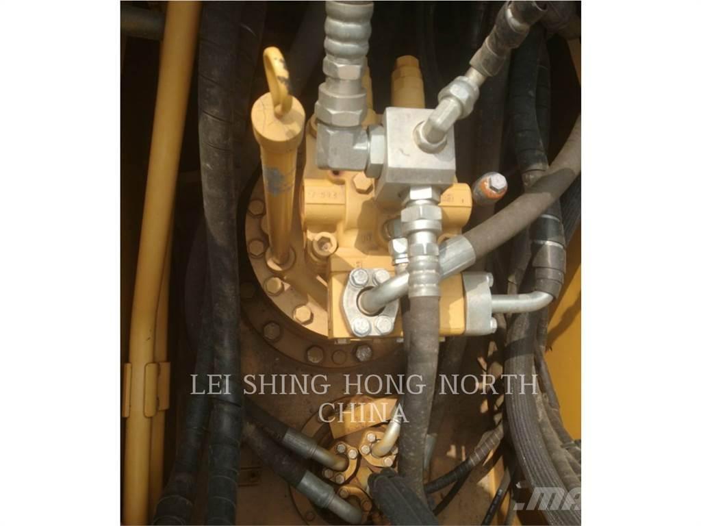 CAT 320D2 Roomikekskavaatorid