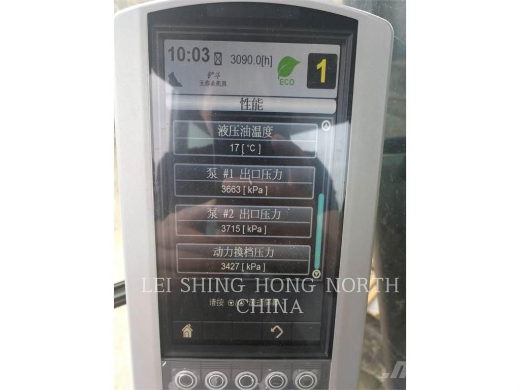 CAT 320D2 Roomikekskavaatorid