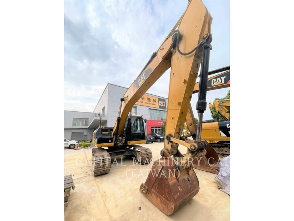 CAT 320D2 Roomikekskavaatorid