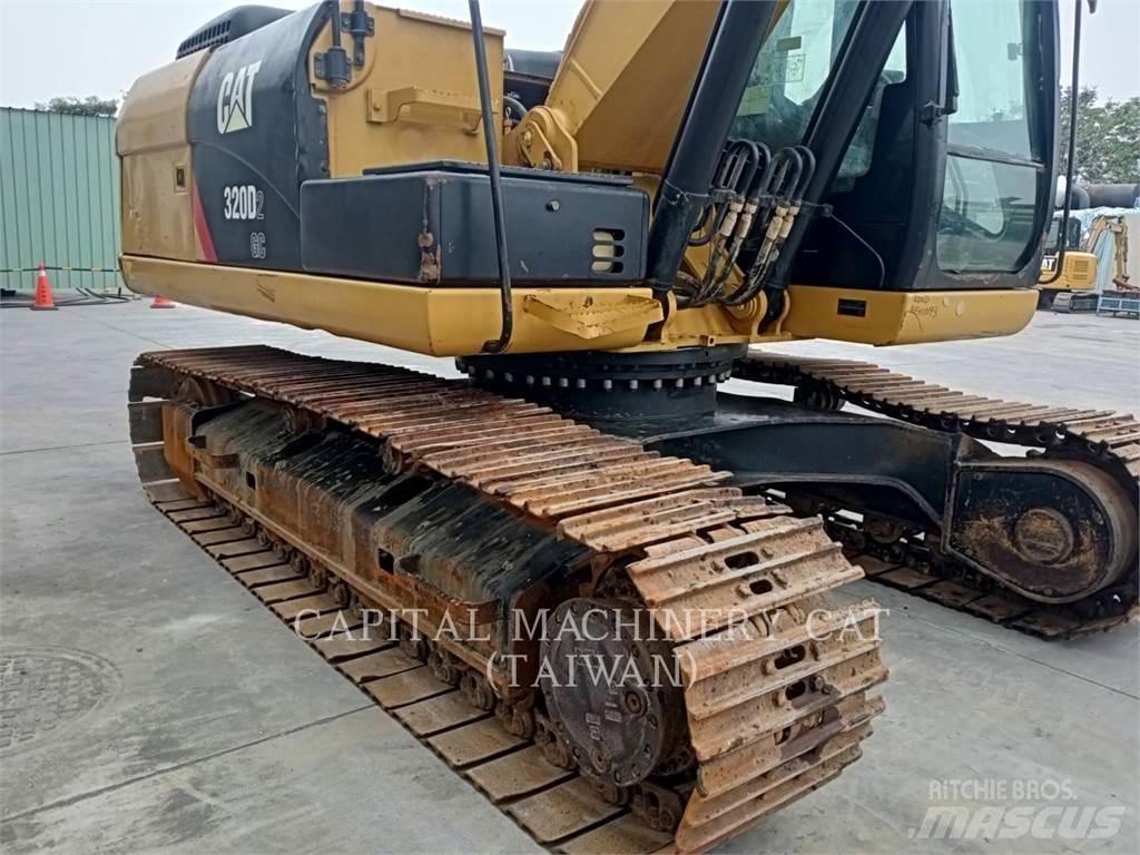 CAT 320D2GC Roomikekskavaatorid