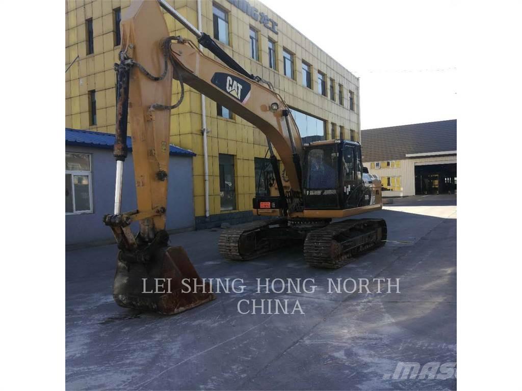 CAT 320D2L Roomikekskavaatorid