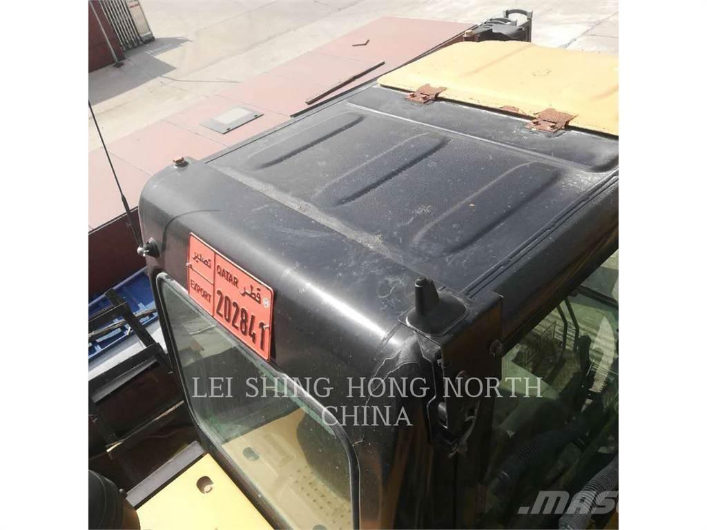 CAT 320D2L Roomikekskavaatorid