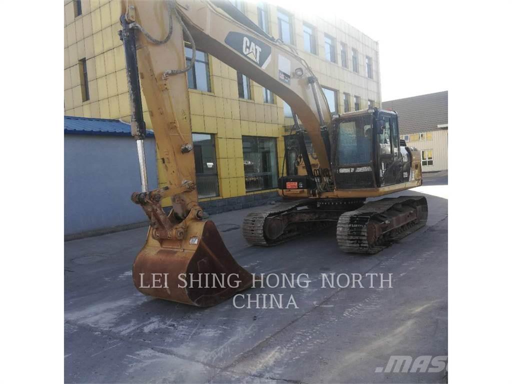 CAT 320D2L Roomikekskavaatorid