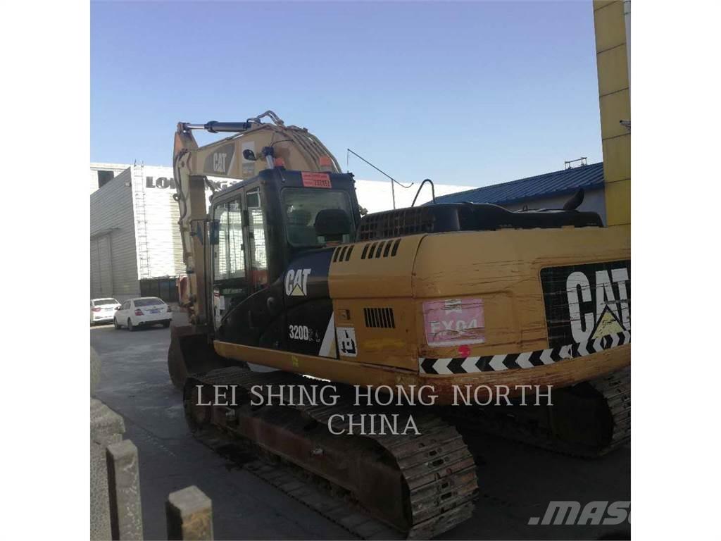 CAT 320D2L Roomikekskavaatorid