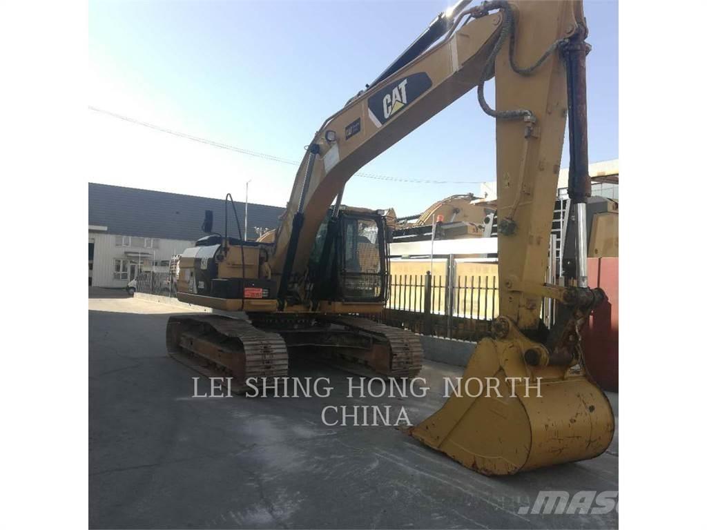 CAT 320D2L Roomikekskavaatorid