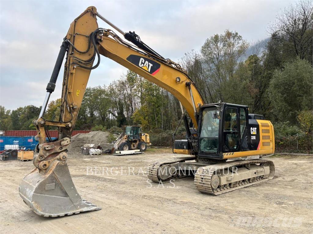 CAT 320E Roomikekskavaatorid