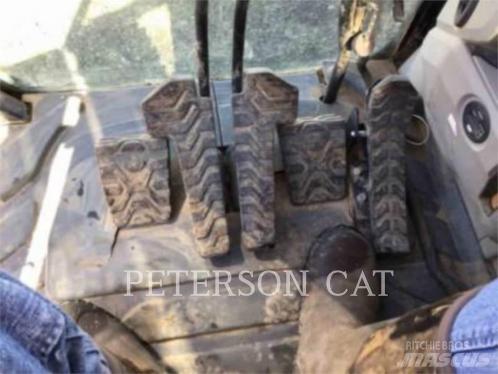 CAT 320F Roomikekskavaatorid