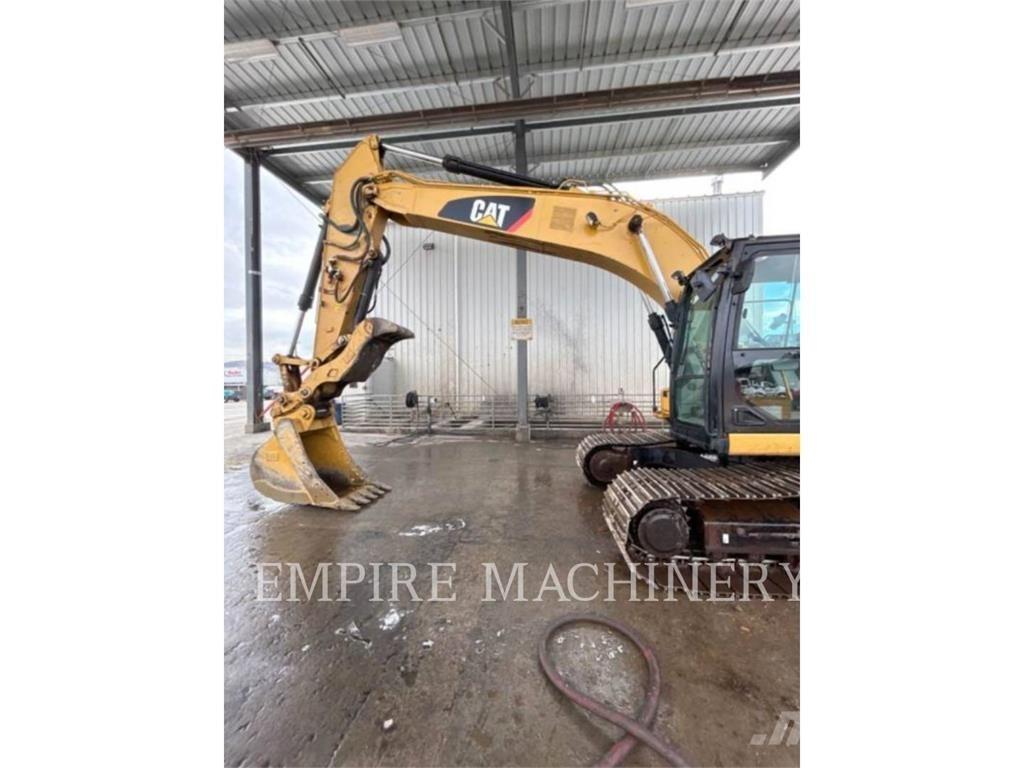 CAT 320FL Roomikekskavaatorid