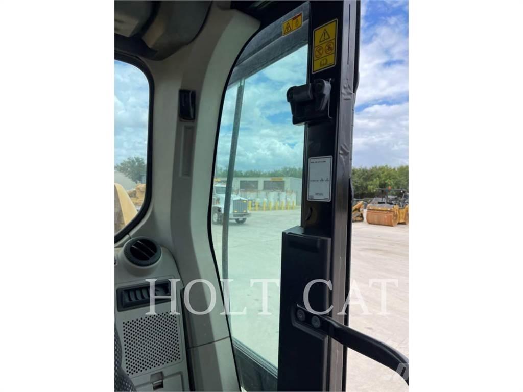 CAT 320GC Roomikekskavaatorid