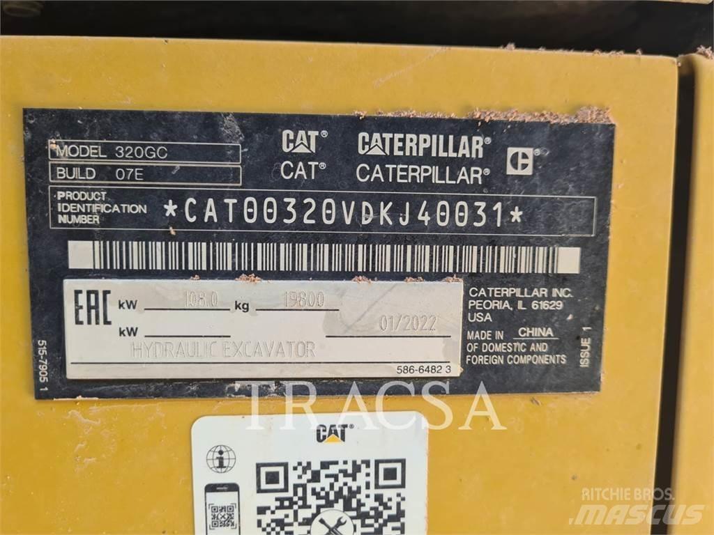 CAT 320GC Roomikekskavaatorid