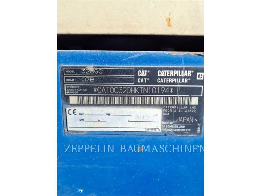 CAT 320GC Roomikekskavaatorid