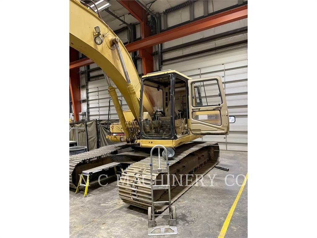 CAT 320L Roomikekskavaatorid