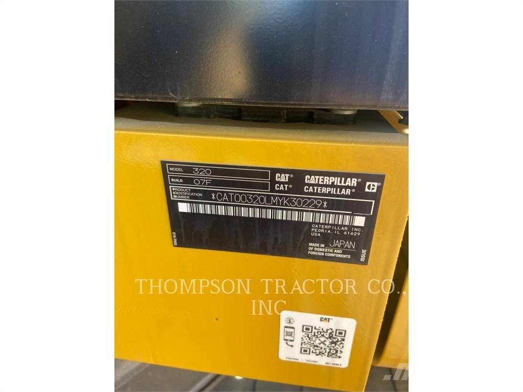CAT 320LR Roomikekskavaatorid