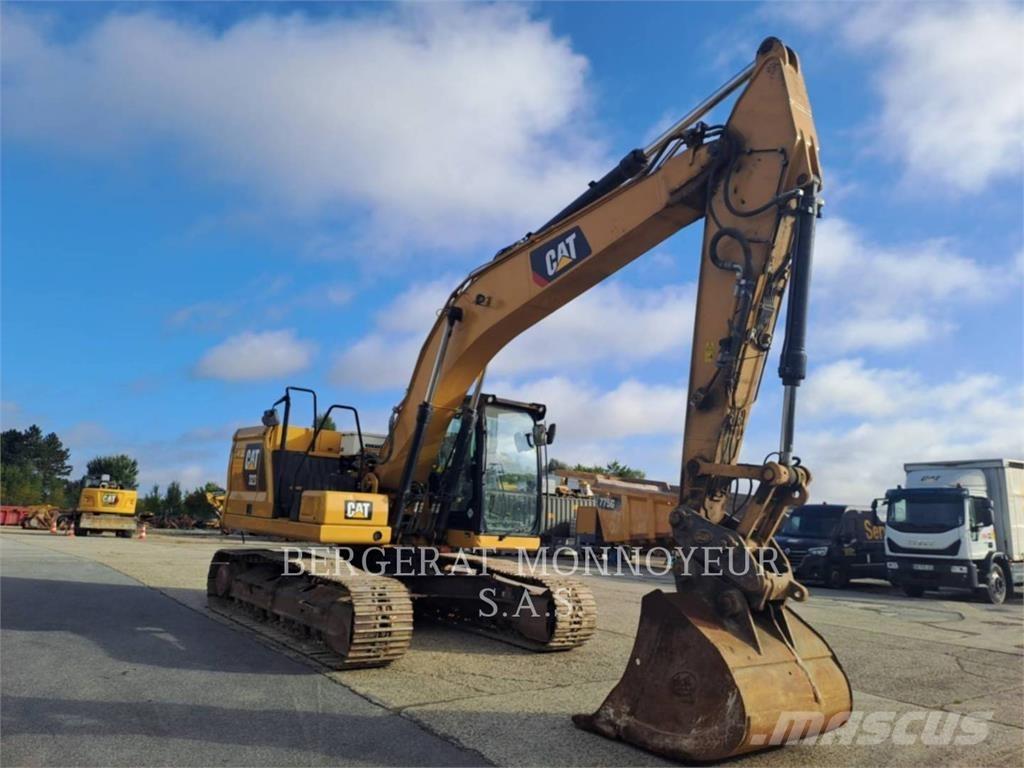CAT 323-07 Roomikekskavaatorid