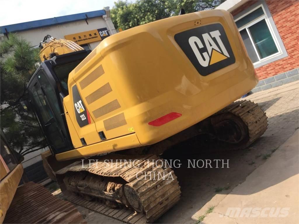 CAT 323-07 Roomikekskavaatorid