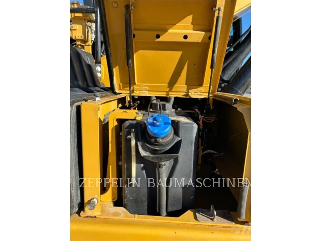 CAT 323-07B Roomikekskavaatorid
