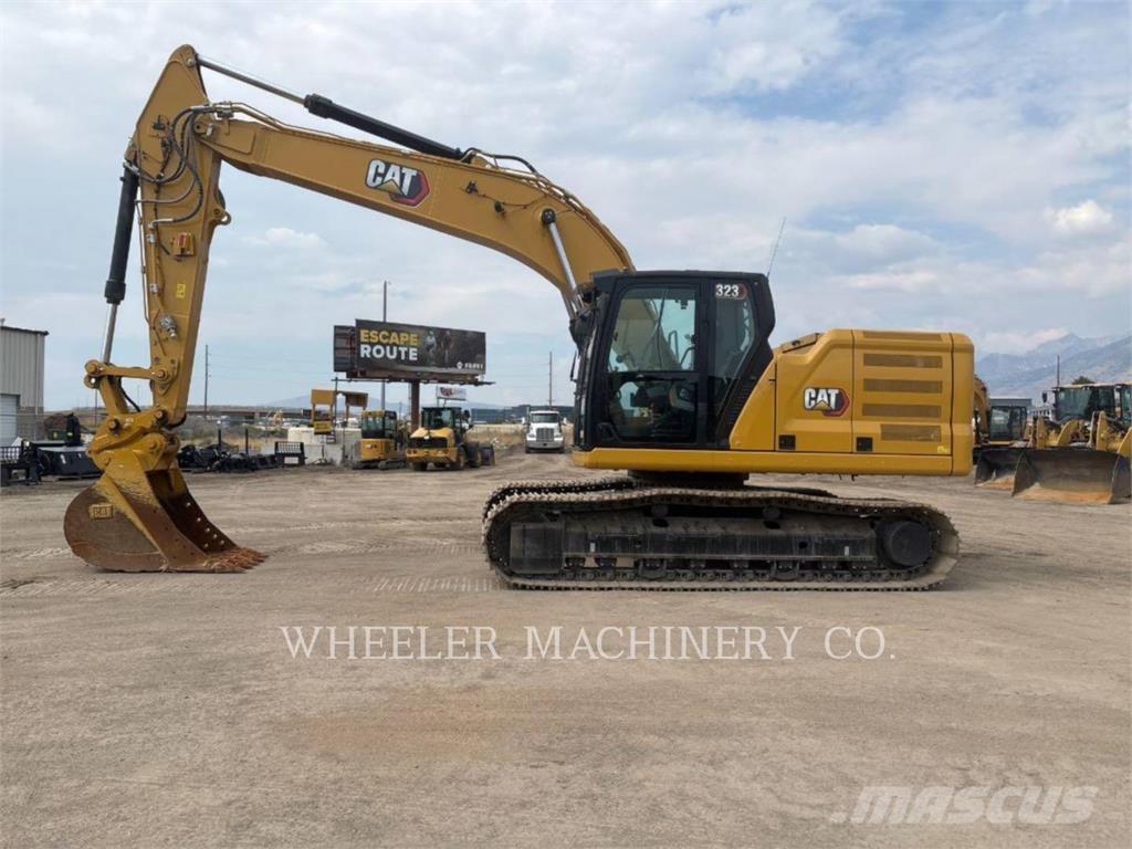 CAT 323 CF Roomikekskavaatorid
