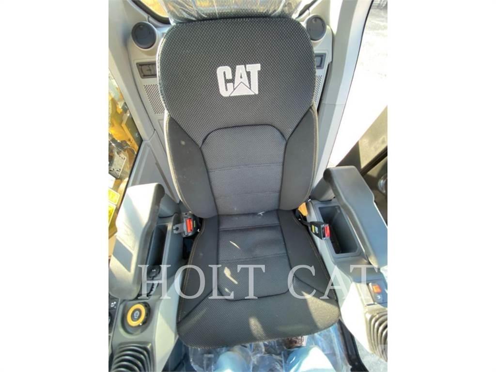 CAT 323 TC Roomikekskavaatorid