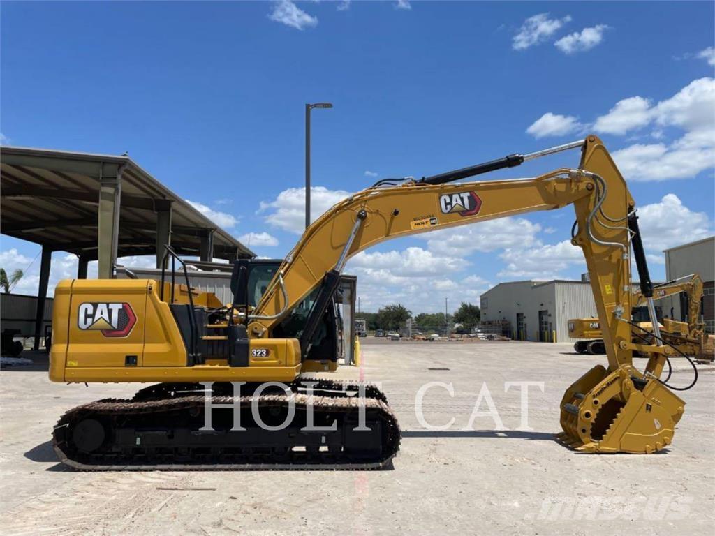CAT 323 TC Roomikekskavaatorid