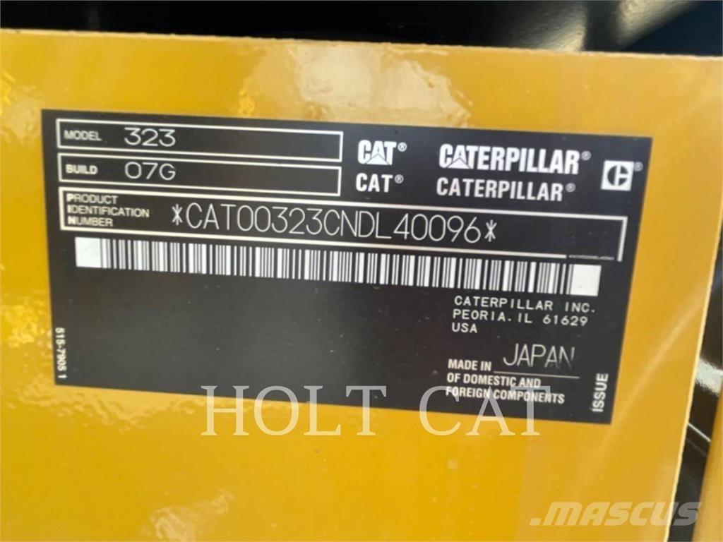 CAT 323 TC Roomikekskavaatorid